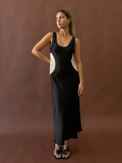 Doilies Scoop Neck Dress - Black