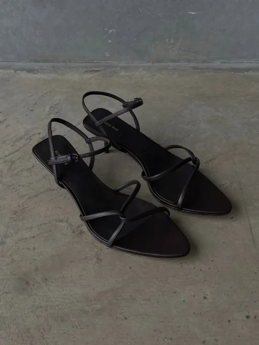 Weela - Choc Leather